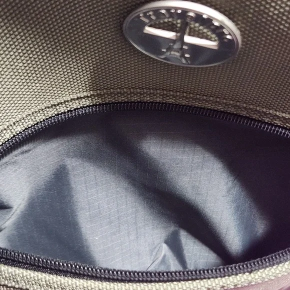 Travelpro Walkabout Lite 22 Inch Rolling Carry On Expandable Teflon Suitcase - Picture 14 of 16